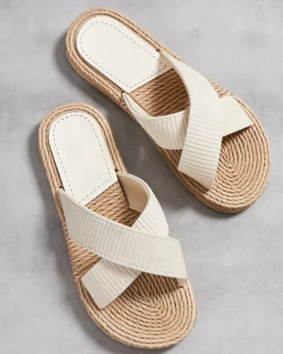 Handmade Ladies Home Slipper Hemp Straw Women Sandals Casual Outdoor Cross Slipper Female Summer Beach Wear Flat Heel Shoes
